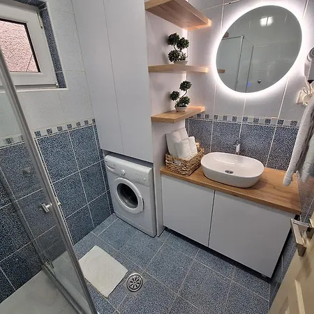 Apartment Matino 3 *