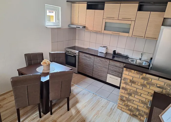 Matino 3 Апартаменты Валево