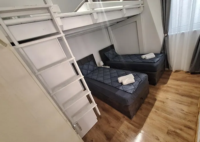 Matino 3 Апартаменты Валево